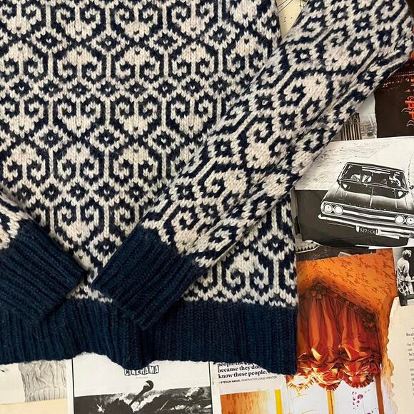 American Eagle Y2k Knit Crochet Sweater - Picture 3 of 7